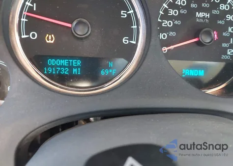 2011 GMC Yukon Slt z USA, uszkodzony, nr VIN 1GKS2CE01BR110622